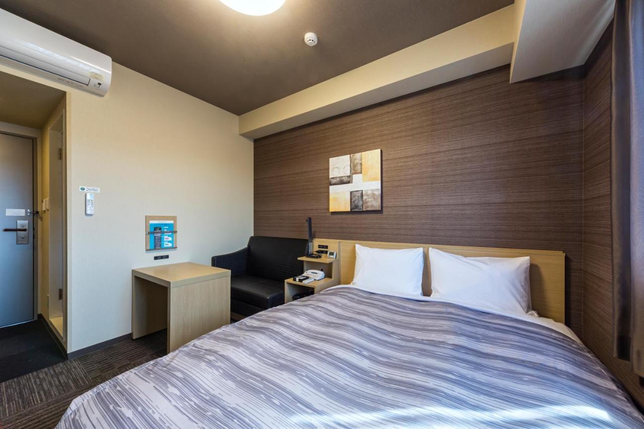 Hotel Route-Inn Kisarazu Bagian luar foto