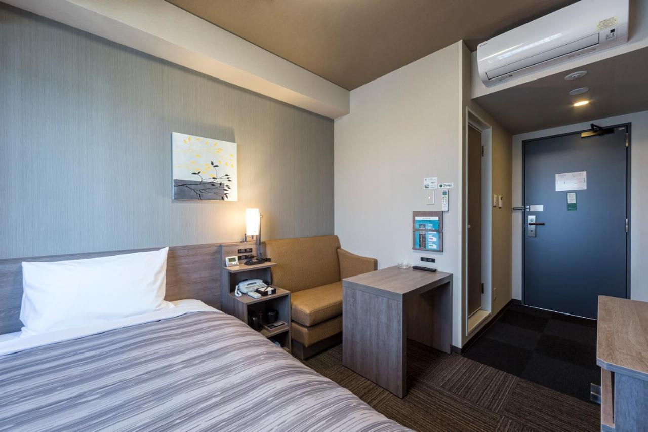 Hotel Route-Inn Kisarazu Bagian luar foto