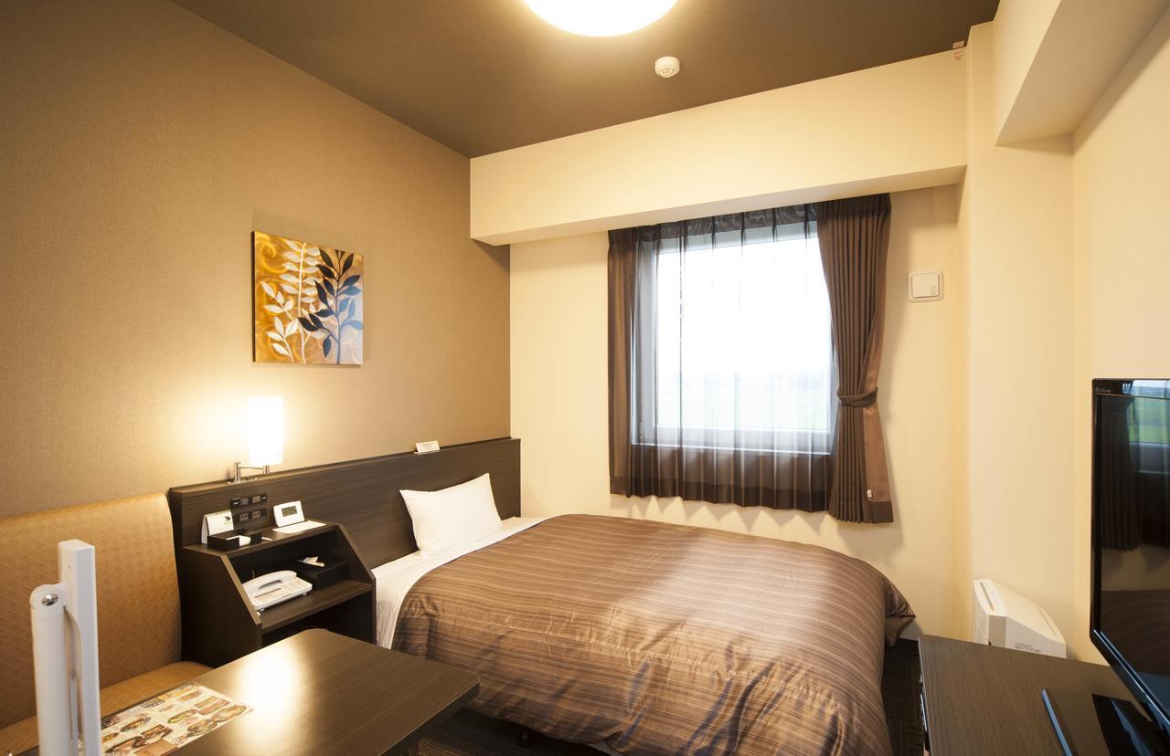 Hotel Route-Inn Kisarazu Bagian luar foto